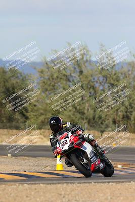 media/Feb-04-2024-SoCal Trackdays (Sun) [[91d6515b1d]]/2-Turn 3 (1015am)/